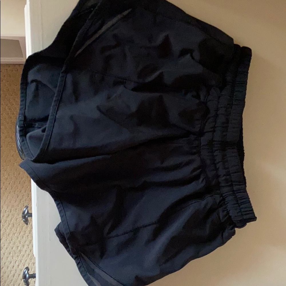 Lululemon Black Hotty Hot 4” Shorts